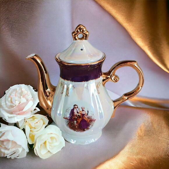 GNA Fine Porcelain 8.5" Tea Pot GOLD Hand Painted Victorian Courtship Iridescent - Picture 2 of 16